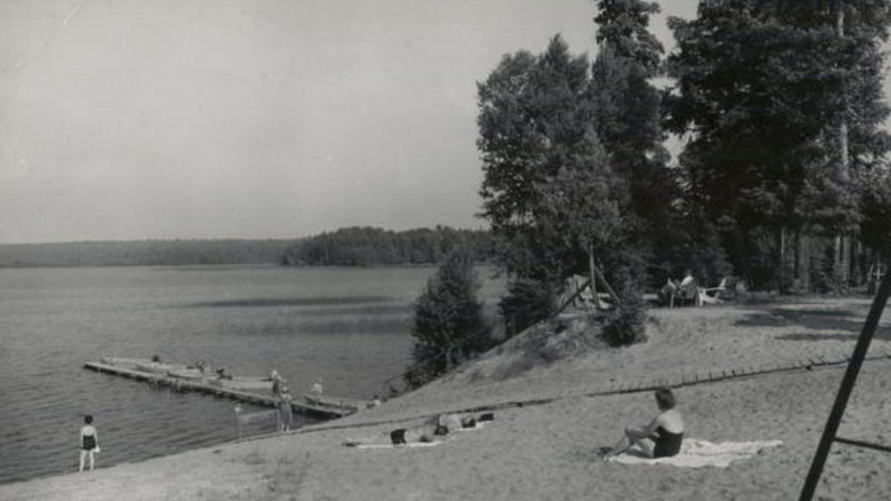 Northern Nights Resort (Crists Forest View Resort) - Vintage Postcard (newer photo)